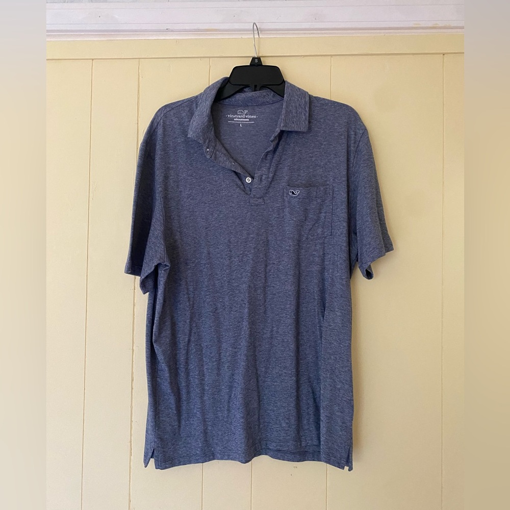 Men’s vineyard vines golf shirt